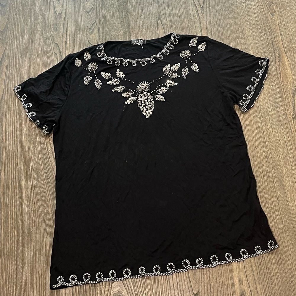 NWOT Yuna Blouse Black Embroidered Neck Short Sleeve Size S/M